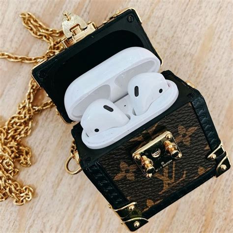 louis vuitton airpod|louis vuitton airtag.